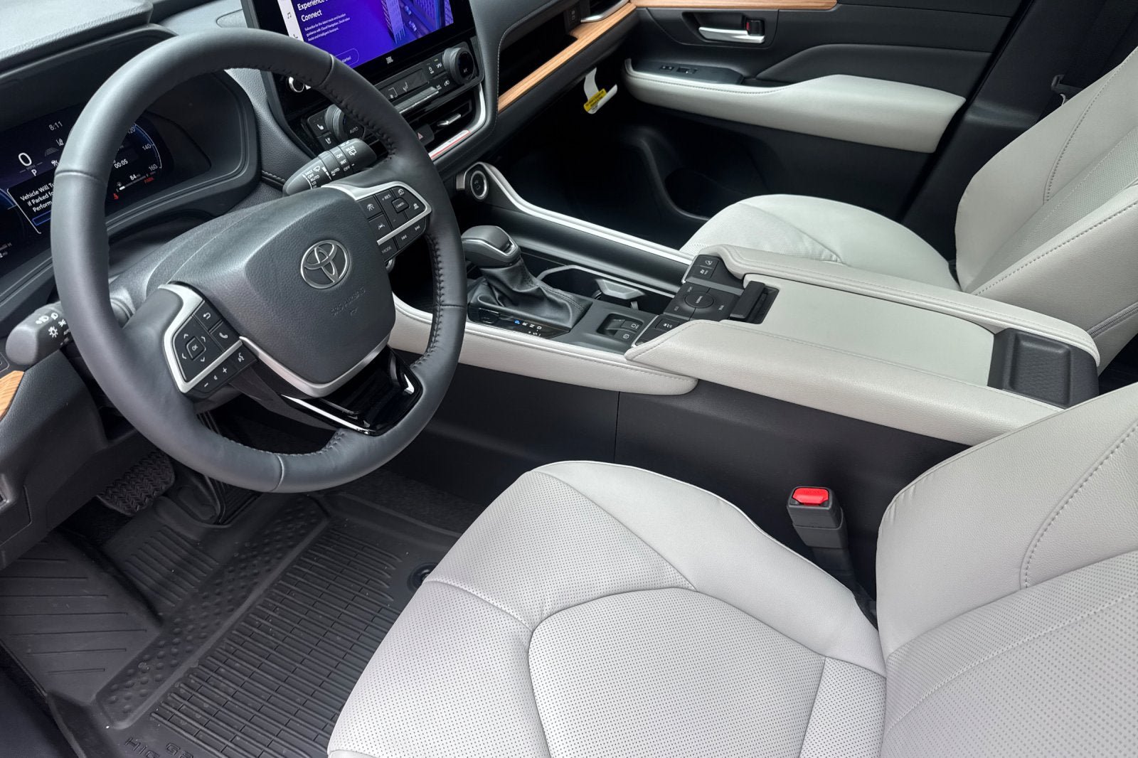 New 2026 Toyota Grand Highlander AWD Hybrid image 47