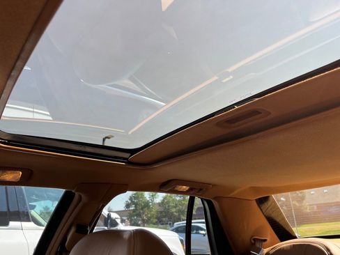 Used 1994 Cadillac Seville SLS image 25