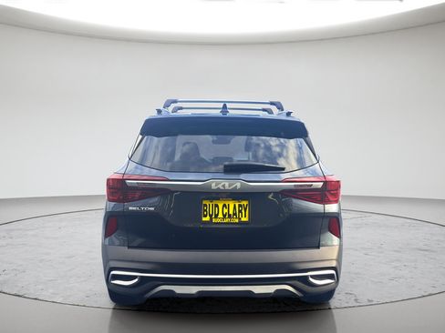 Used 2022 Kia Seltos SX w/ Sunroof Package AWD/4WD image 4