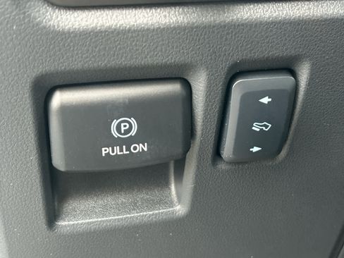 New 2025 Ford F150 Platinum w/ Equipment Group 702A High image 27