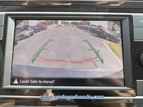Used 2018 Volkswagen Tiguan S AWD/4WD image 16