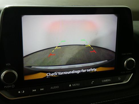 Used 2022 Nissan Rogue SV AWD/4WD image 33