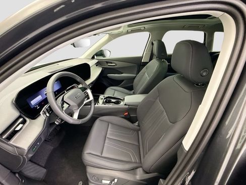 Used 2026 Audi Q3 quattro 2.0T w/ Driver Assistance Package AWD/4WD image 18