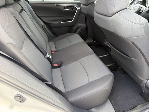 Certified 2025 Toyota RAV4 XLE FWD image 25