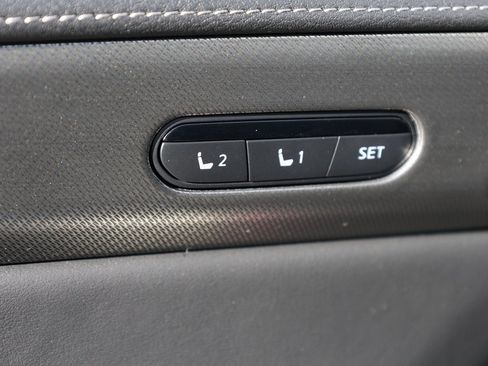 Used 2025 INFINITI QX60 Luxe w/ Black Edition image 14