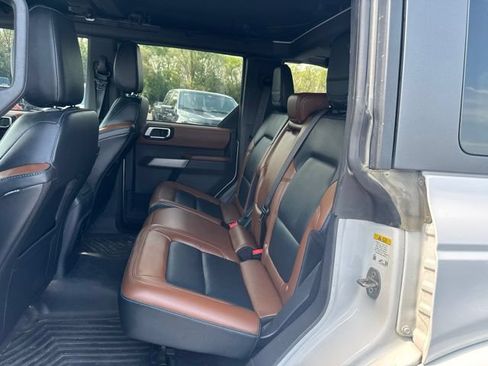 Used 2023 Ford Bronco Outer Banks AWD/4WD image 15