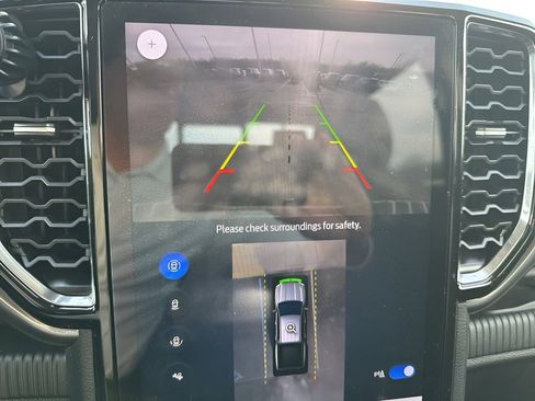 Used 2024 Ford Ranger Lariat w/ Trailer Tow Package image 13