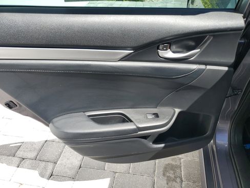 Used 2021 Honda Civic EX-L image 10