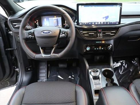 Used 2025 Ford Escape ST-Line w/ Tech Pack #1 image 17