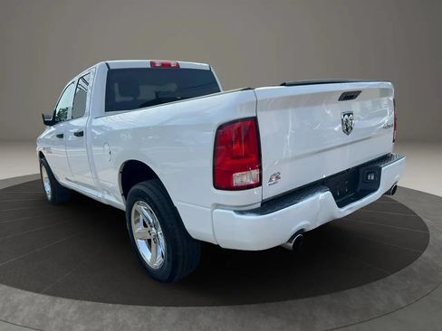 Used 2017 RAM 1500 Express AWD/4WD image 7