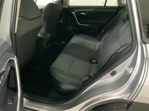 Used 2020 Toyota RAV4 XLE w/ XLE Grade Weather Package AWD/4WD image 16