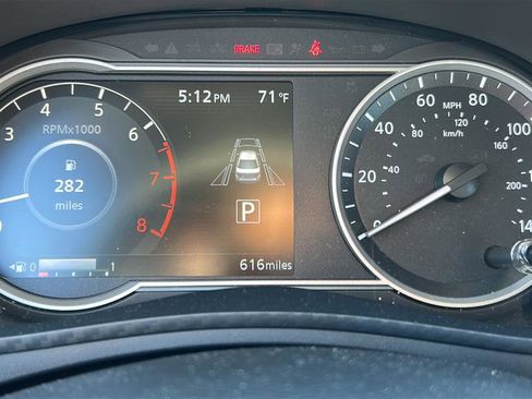 Used 2025 Nissan Versa SV w/ Trunk Package image 15