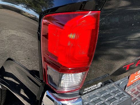 Used 2019 Toyota Tacoma image 20