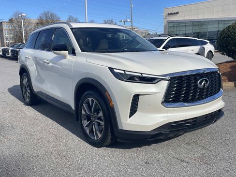 Certified 2025 INFINITI QX60 Luxe image 5