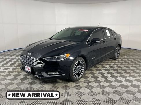 Used 2018 Ford Fusion Titanium FWD image 1