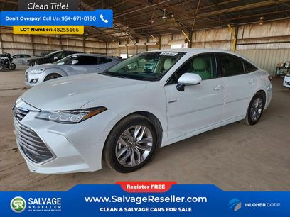 Used 2020 Toyota Avalon XLE w/ Carpet Mat Package
