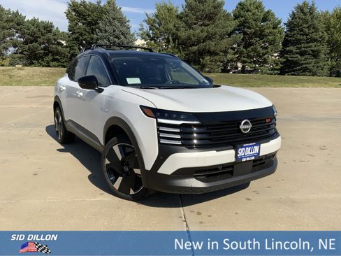 New 2026 Nissan Kicks SR w/ SR Premium Package image 2