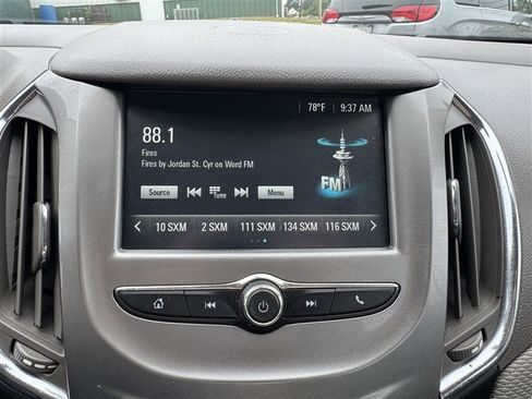 Used 2017 Chevrolet Cruze LT w/ Convenience Package image 14