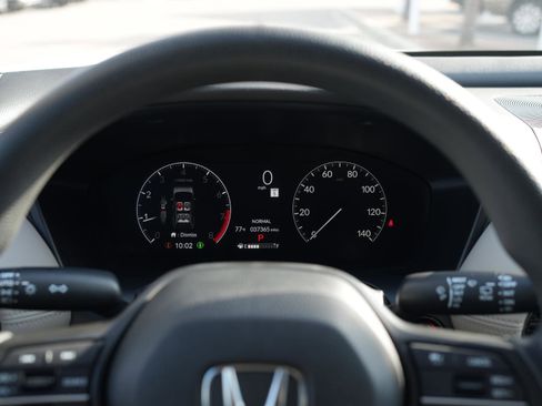 Used 2023 Honda HR-V LX image 23