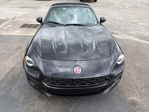 Used 2020 FIAT 124 Spider Classica w/ Technology Group RWD image 19