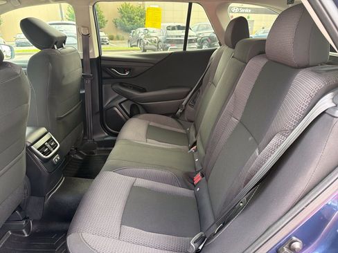 Used 2022 Subaru Outback Premium AWD/4WD image 19