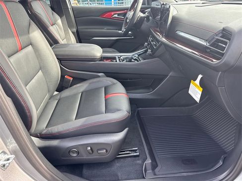 New 2026 Chevrolet Traverse RS w/ LPO, Floor Liner Package image 14