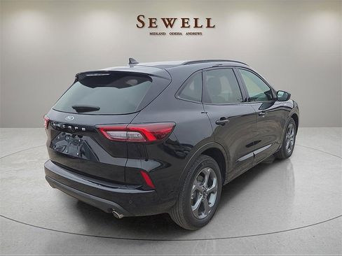 Used 2023 Ford Escape ST-Line w/ Tech Pack #1 image 4