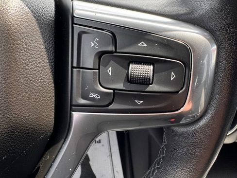 Used 2019 Chevrolet Blazer LT FWD image 28