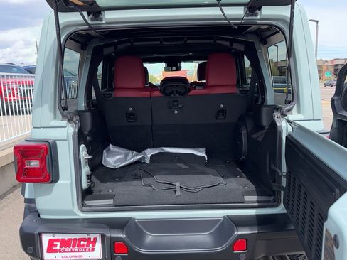 Used 2024 Jeep Wrangler Unlimited Rubicon 392 image 23