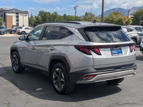 Certified 2025 Hyundai Tucson SEL AWD/4WD image 5