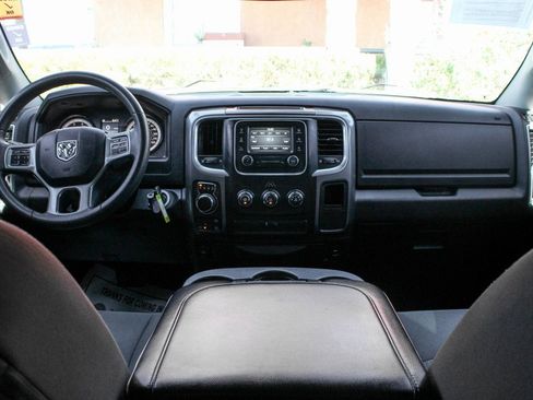 Used 2021 RAM 1500 Classic SLT image 23