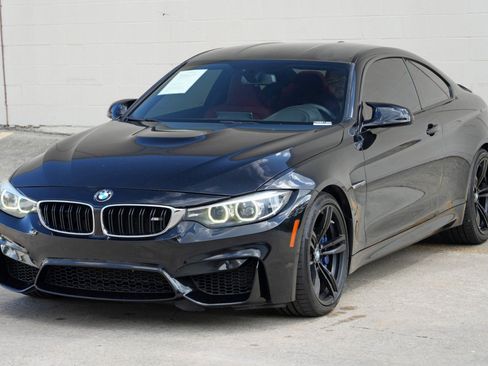 Used 2018 BMW M4 Coupe RWD image 40