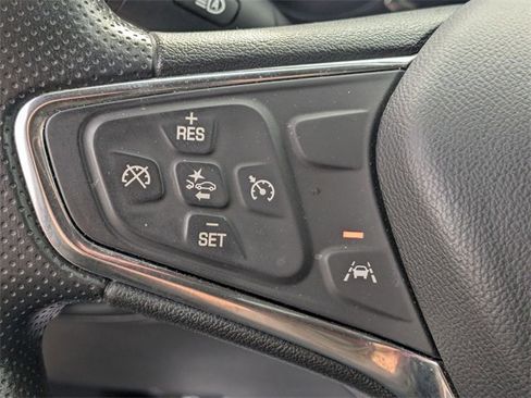 Used 2021 Chevrolet Equinox LT image 17