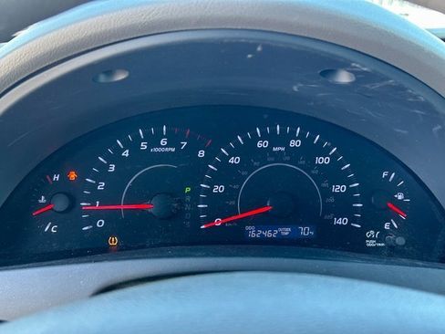 Used 2011 Toyota Camry LE image 17
