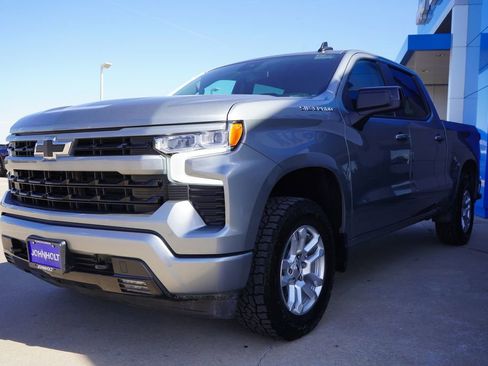 Used 2026 Chevrolet Silverado 1500 RST AWD/4WD image 4