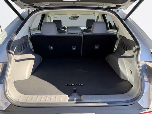 New 2026 Hyundai Ioniq 5 SEL AWD/4WD image 9