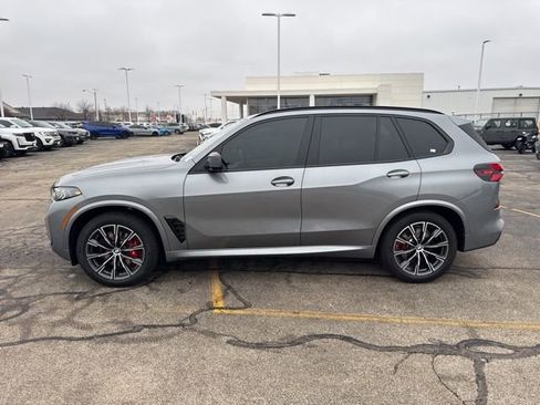 Used 2025 BMW X5 M60i w/ Executive Package image 8
