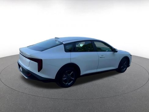 Used 2025 Kia K4 LXS FWD image 14