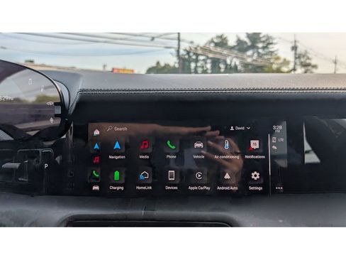 Used 2020 Porsche Taycan 4S image 23