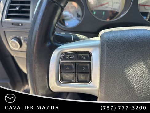 Used 2013 Dodge Challenger R/T RWD image 13