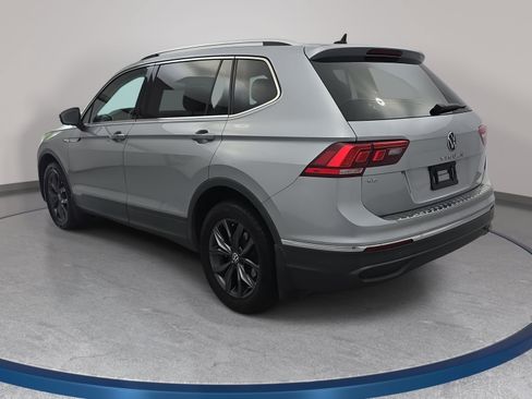 Used 2023 Volkswagen Tiguan SE FWD image 7