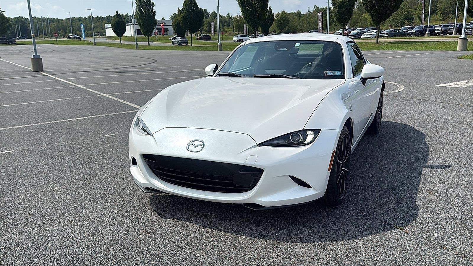 Used 2024 MAZDA MX-5 Miata RF Grand Touring RWD image 12