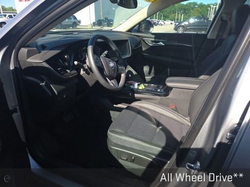 Used 2023 Buick Envision Essence AWD/4WD image 9