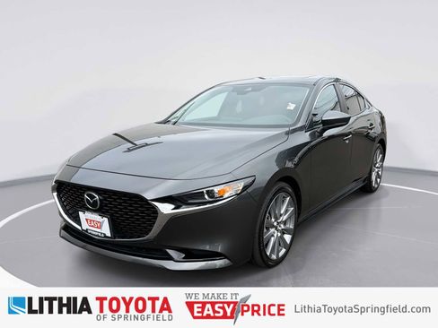 Used 2023 MAZDA MAZDA3 s FWD image 1