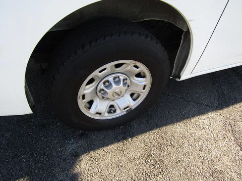 Used 2020 Nissan NV 1500 SV image 32