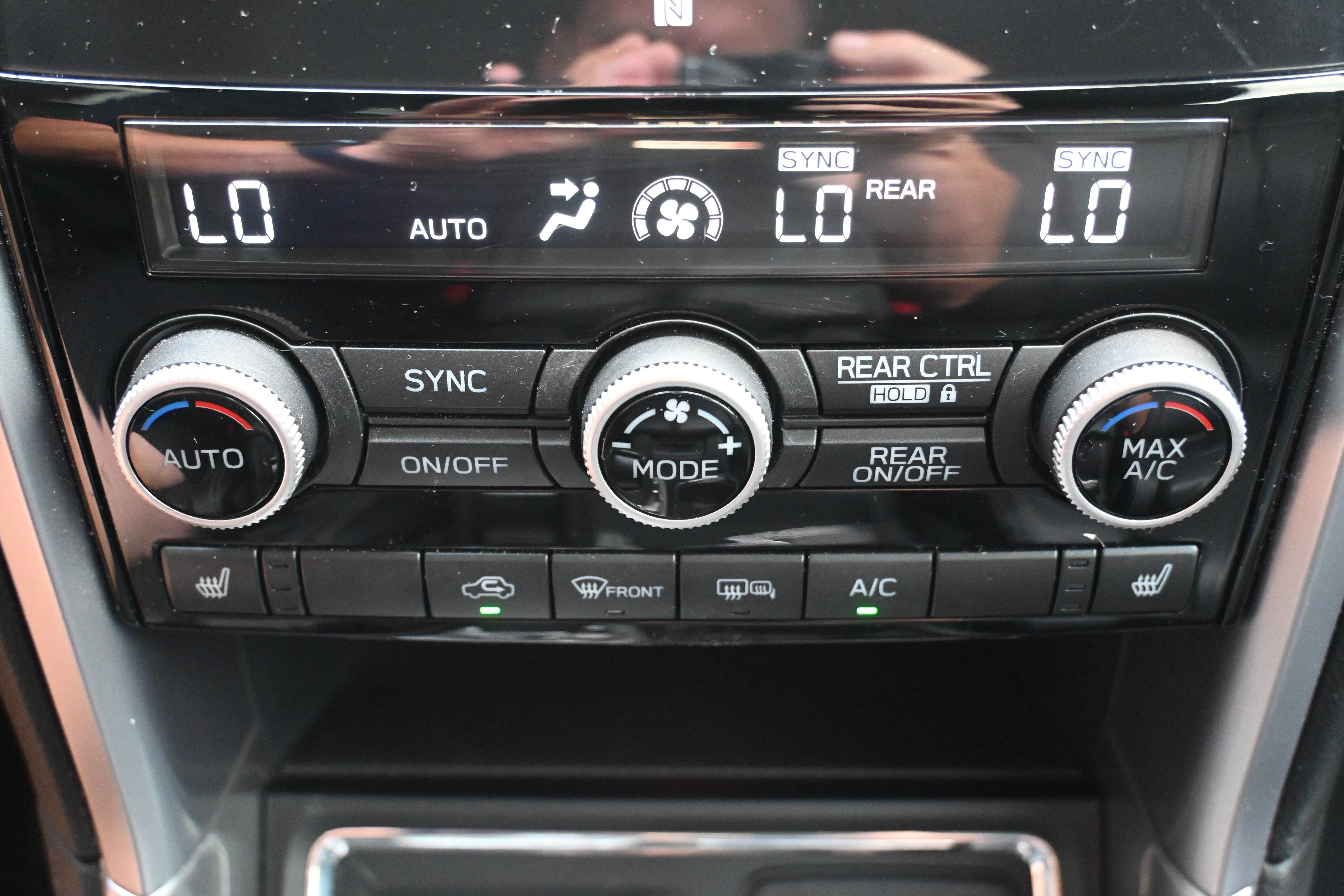 Used 2019 Subaru Ascent Premium w/ Popular Package #2A AWD/4WD image 27