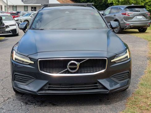 Used 2020 Volvo V60 T5 Momentum FWD image 9