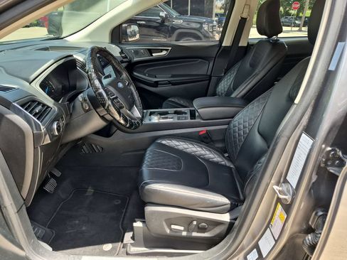 Used 2023 Ford Edge Titanium AWD/4WD image 17
