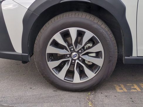 Used 2023 Subaru Outback Limited image 13