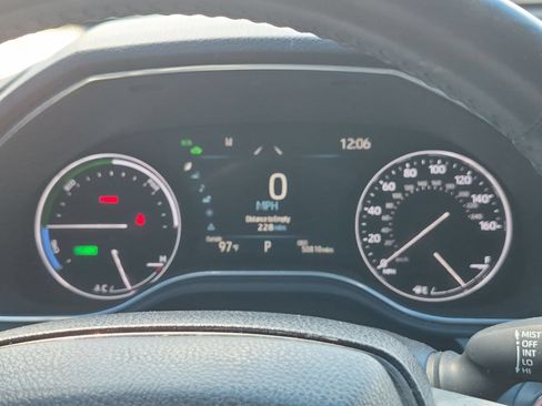 Used 2021 Toyota Avalon Limited FWD image 23